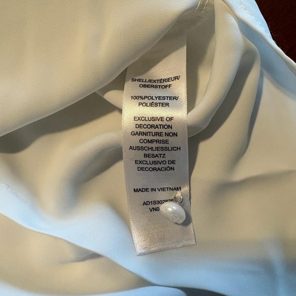NWT Adrianna Papell Off-White/Cream Lace Trimmed Long Sleeved Blouse size Large - Picture 2 of 5